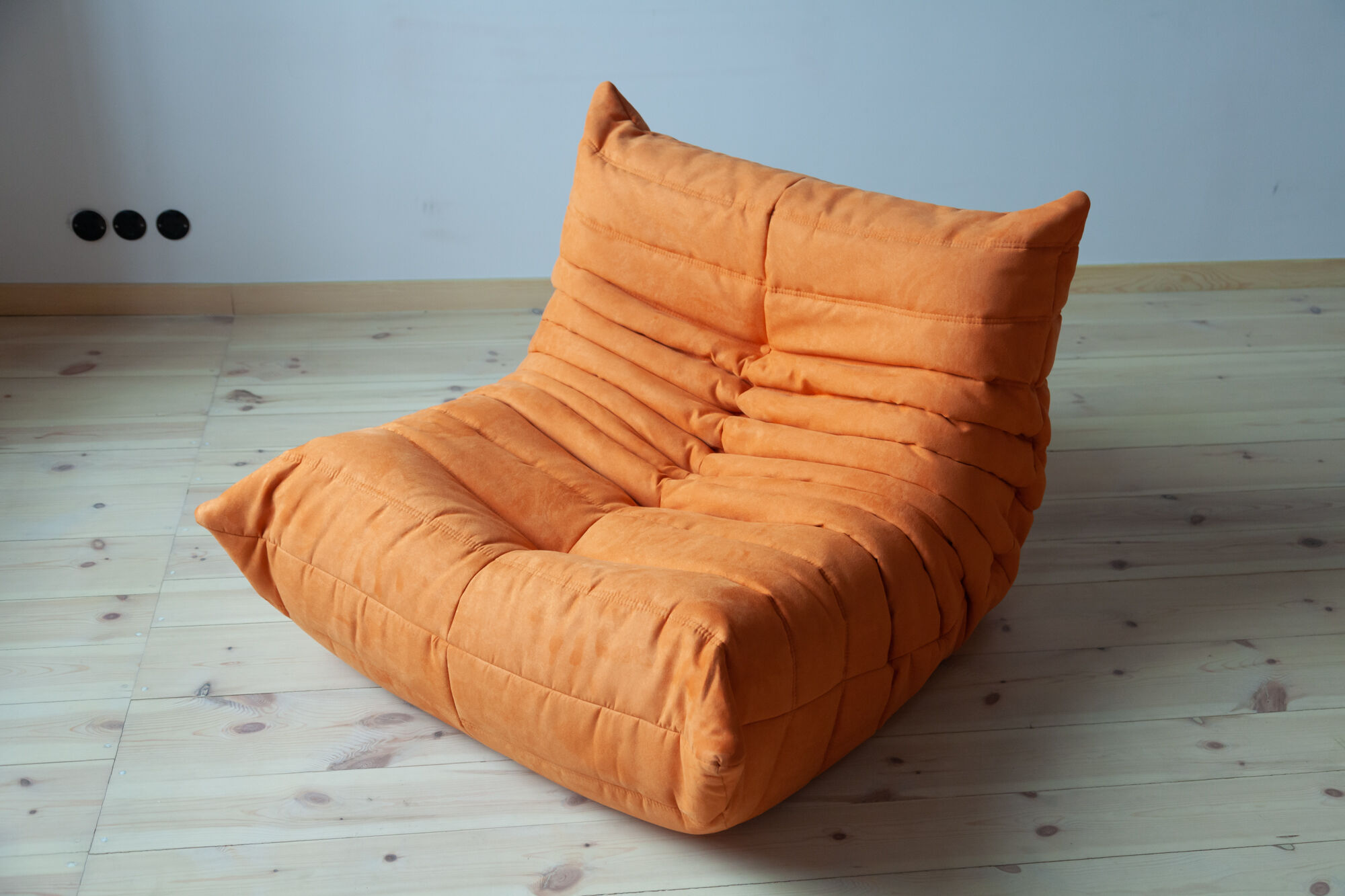 Togo orange microfibre armchair model designed by Michel Ducaroy 1973