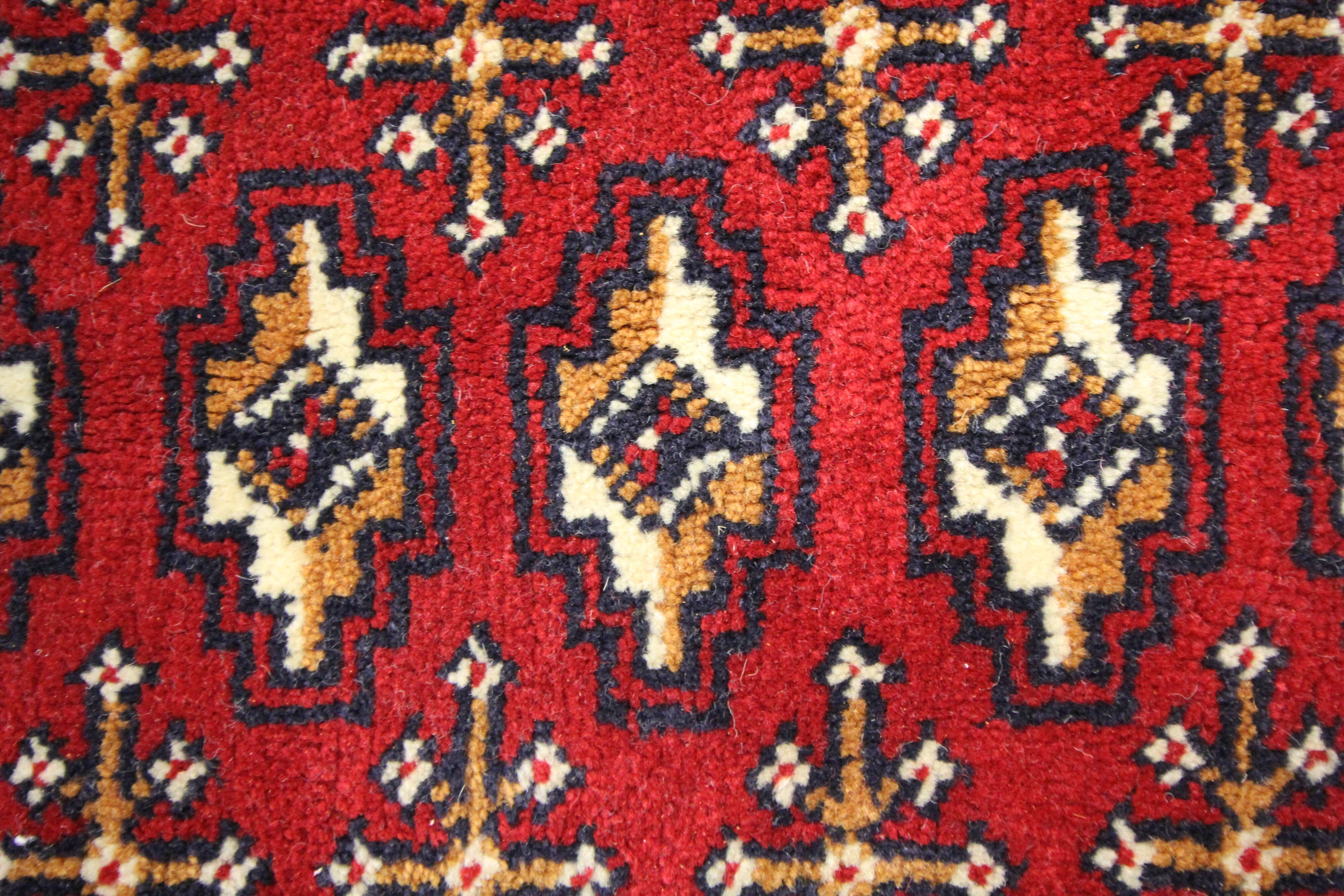 Vintage persian rug handmade poshti motif pattern wool area rug- 67x138cm
