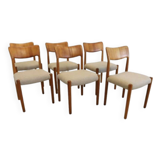 Set van 6 Deense eetkamerstoelen 'Sjunkeby'