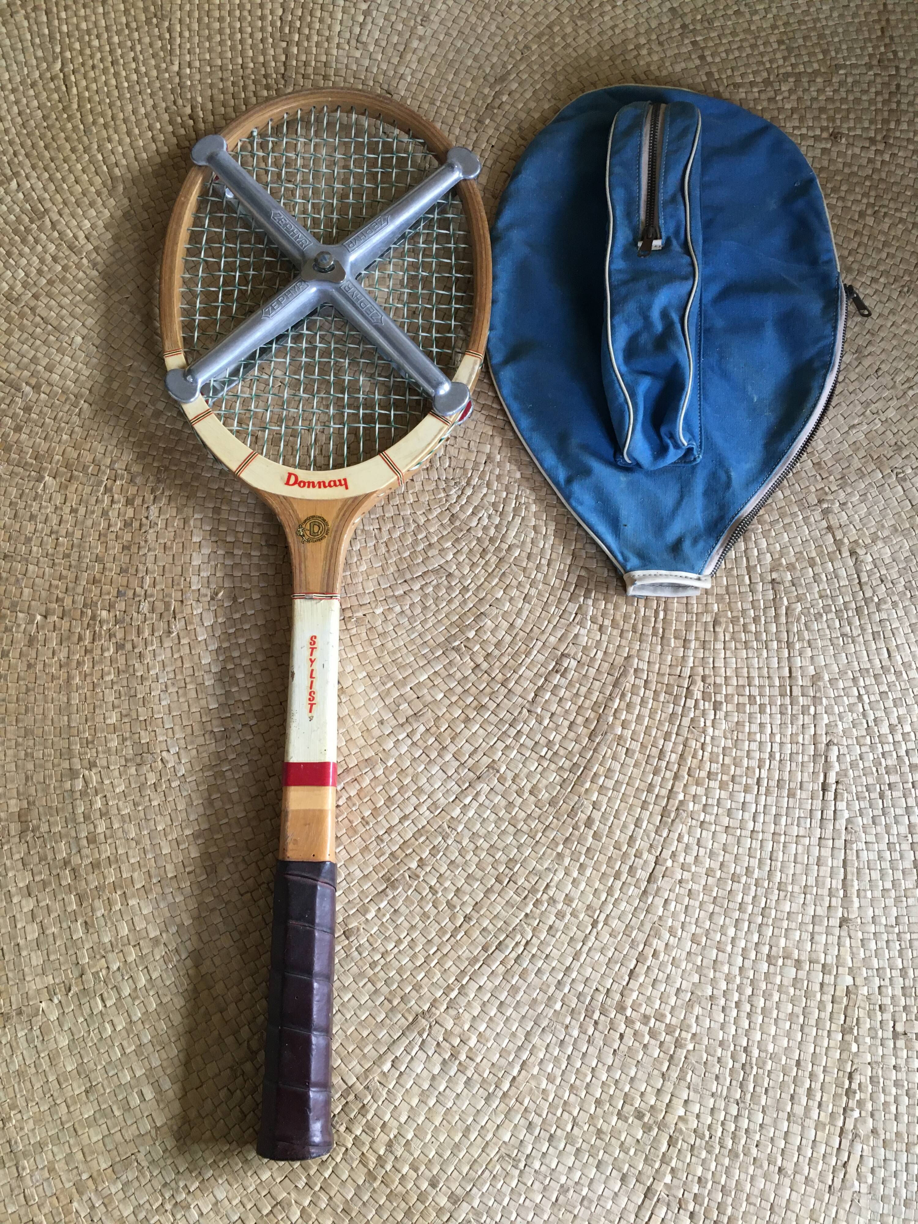 Tennis racket