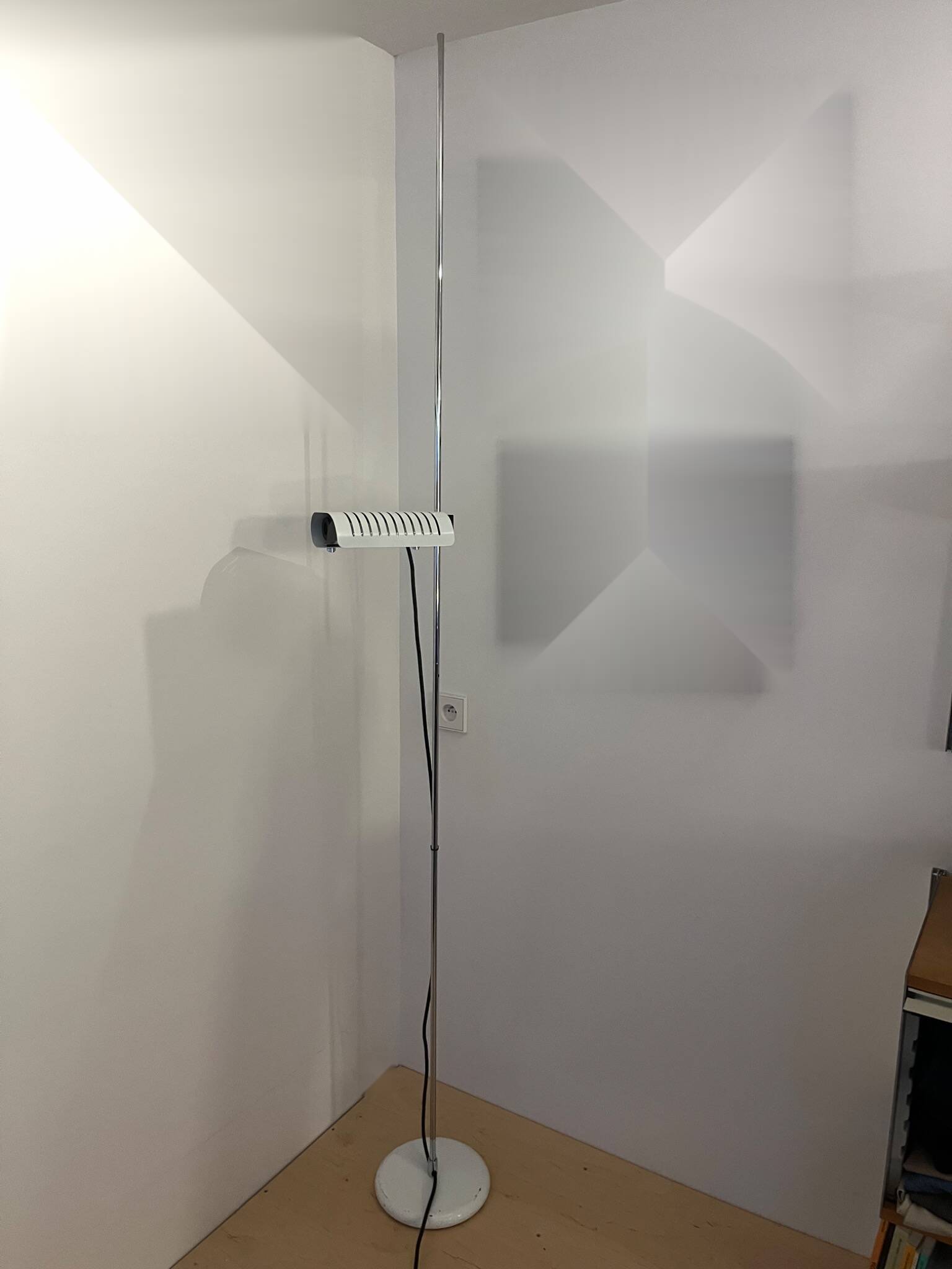 Joe Colombo floor lamp model 626/L for Oluce