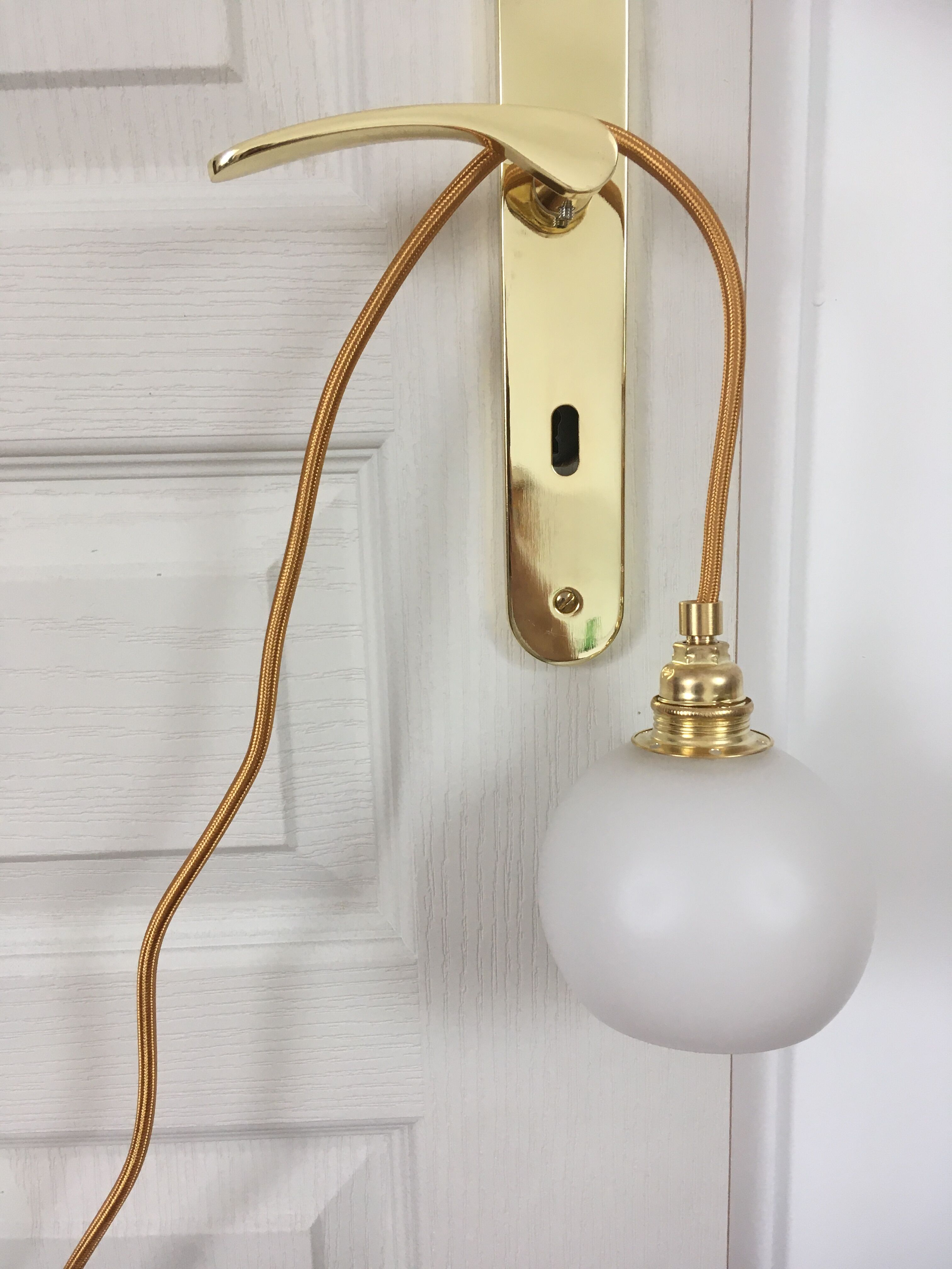 Vintage opaline golden thread walking lamp