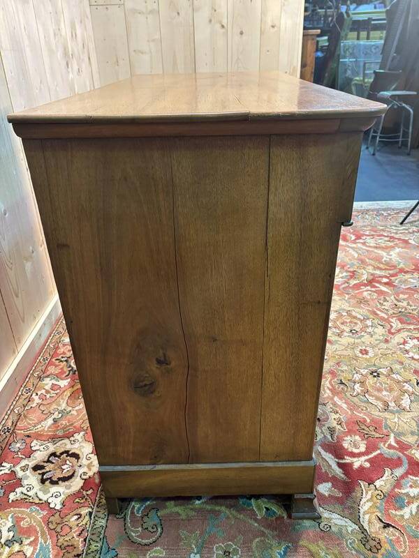 Louis Philippe chest of drawers in blond walnut