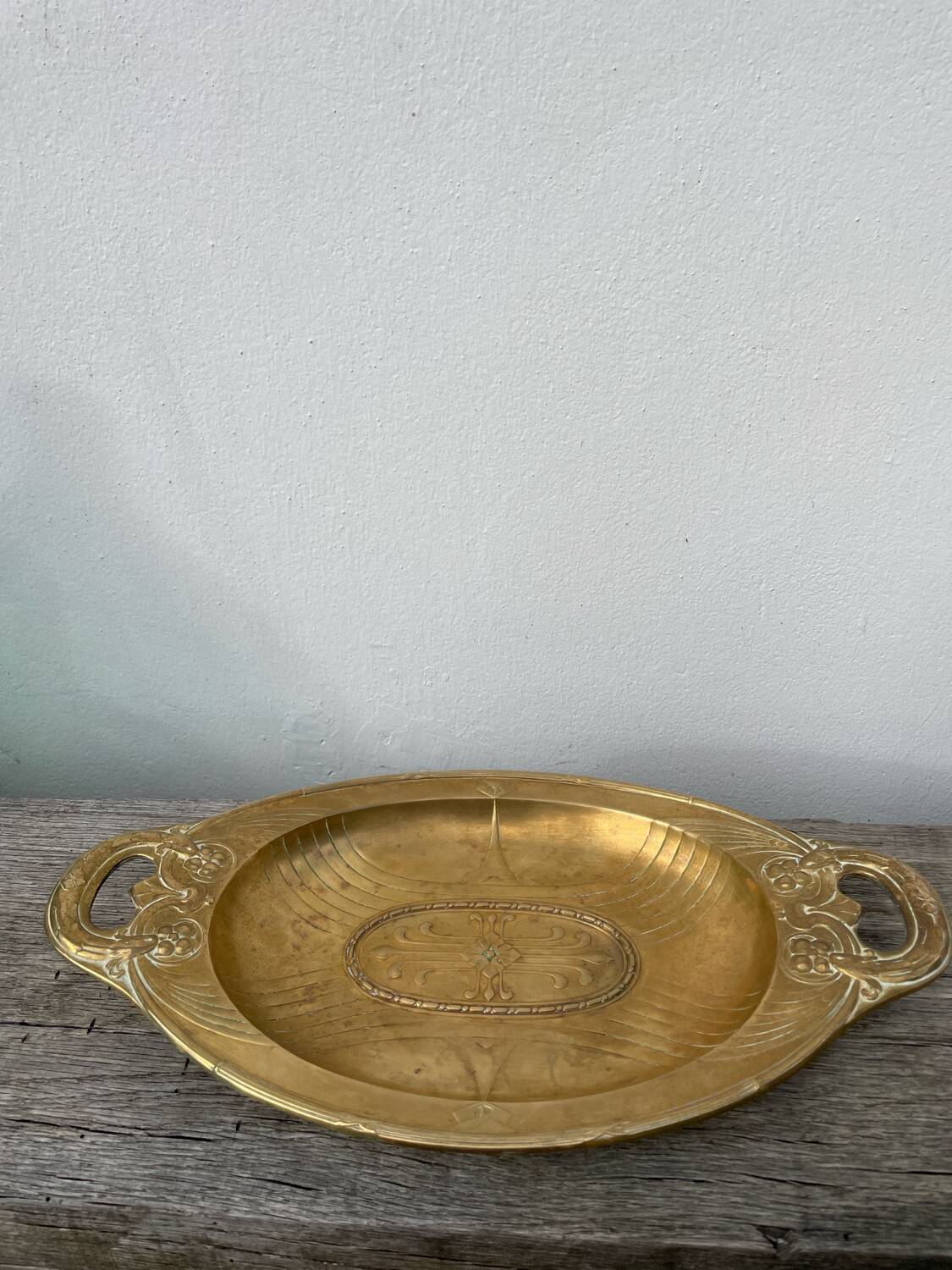 Art Deco oval silver-plated metal dish