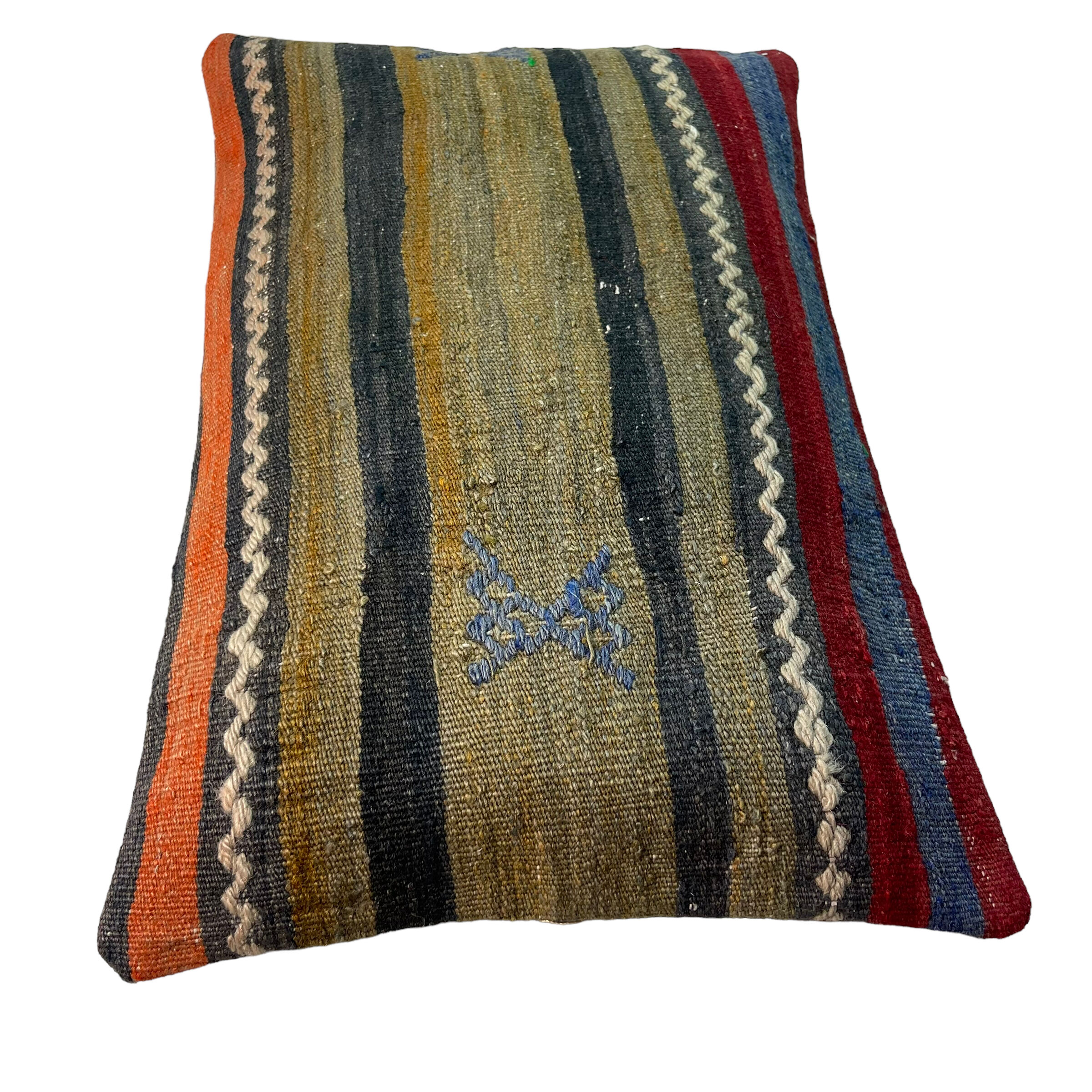 Vintage turkish handmade cushion cover , 30 x 50 cm