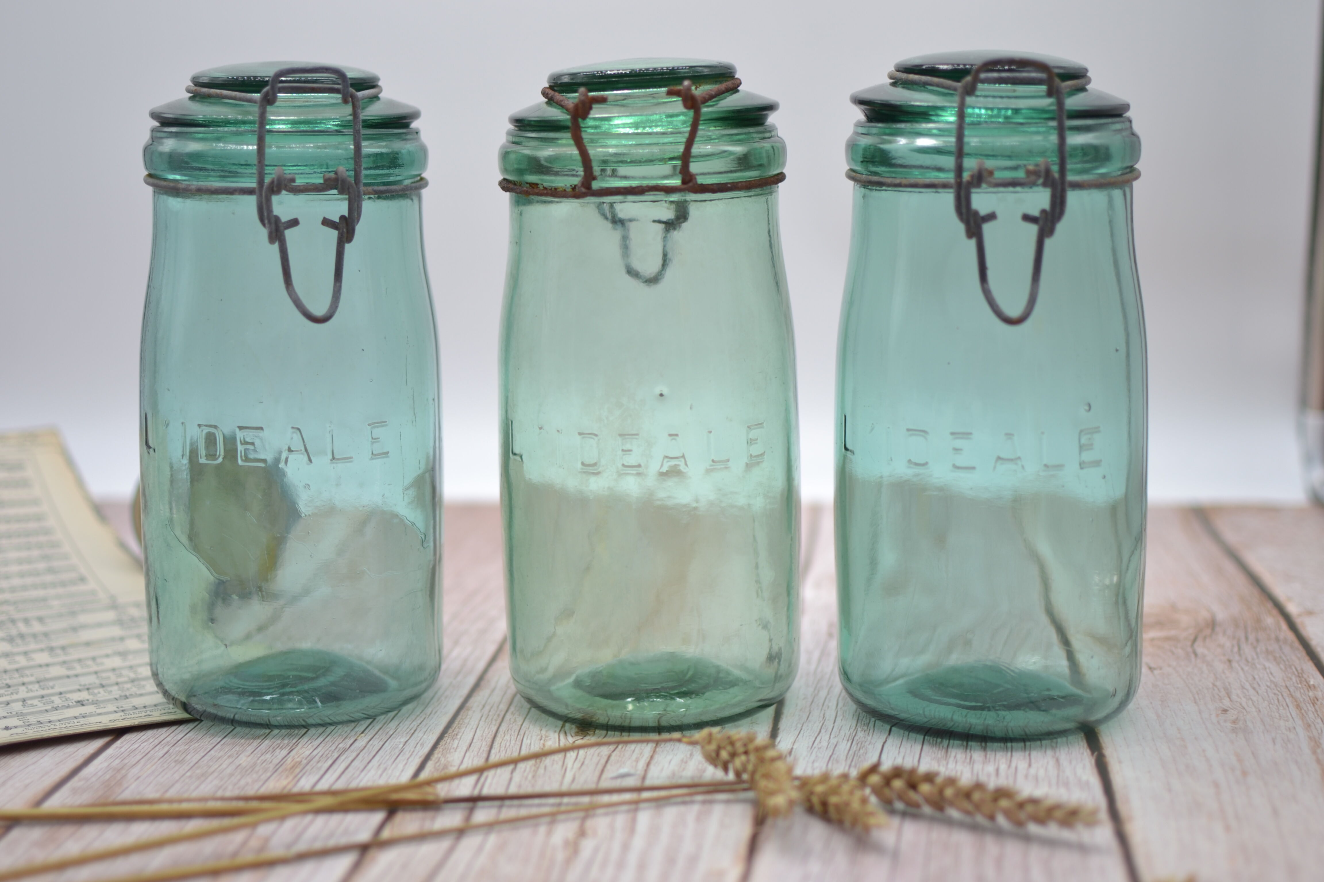 Set of 3 vintage jars the Ideal