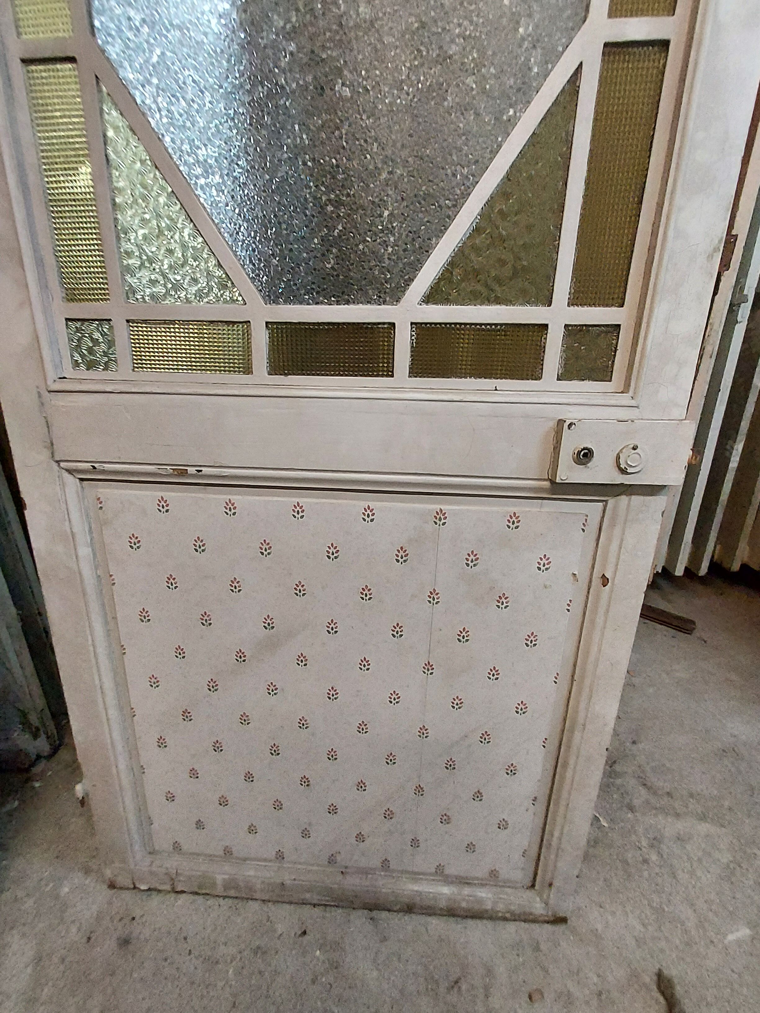 pitchpin glass door