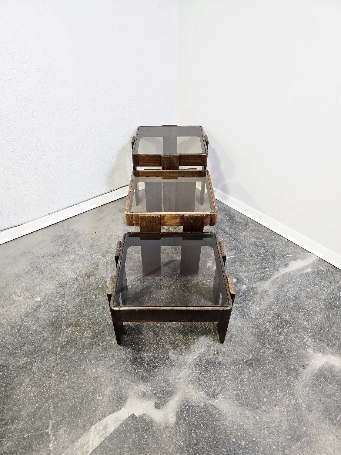 Tables gigognes Gianfranco Frattini années 70