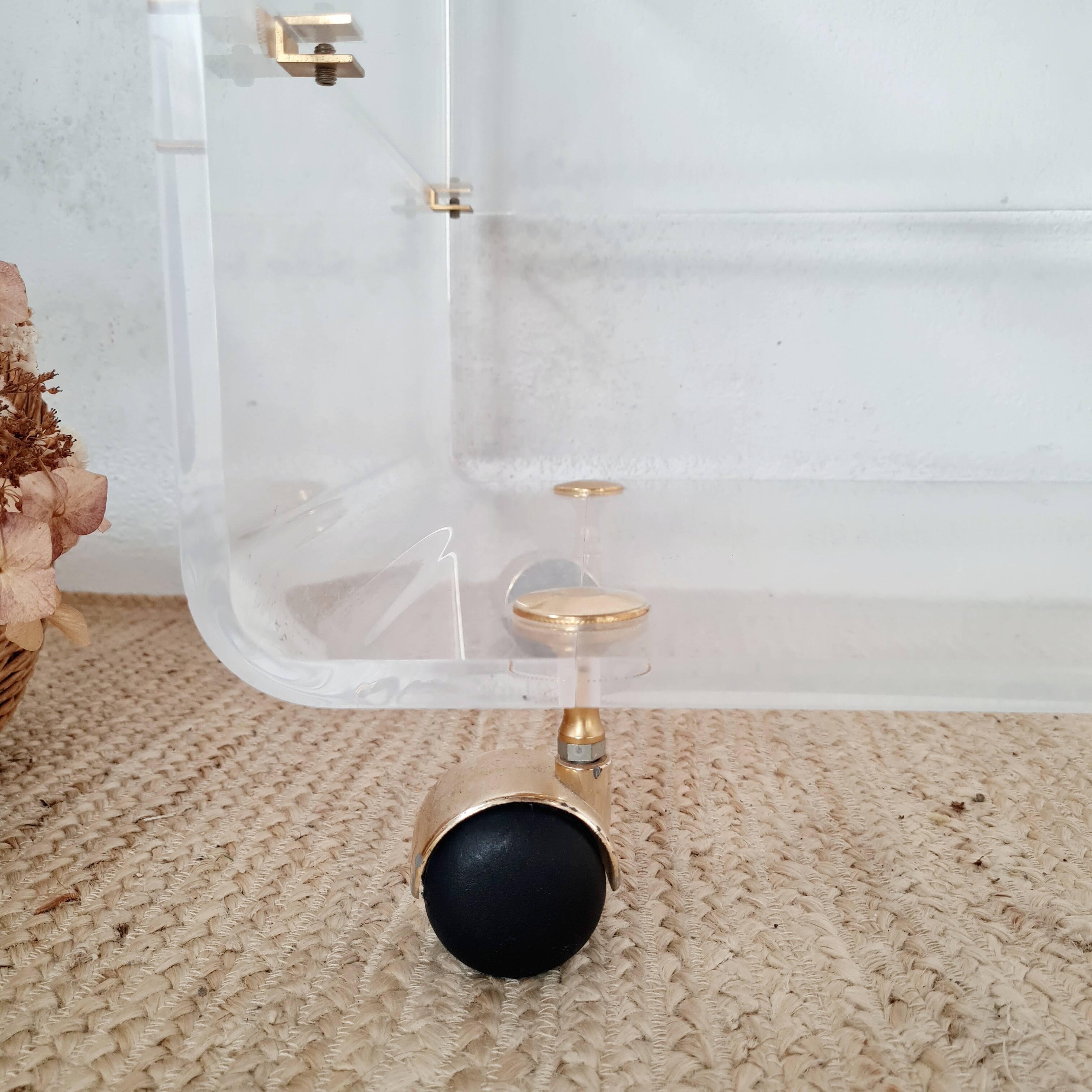 Table roulante Les Invisibles du Marais par David Lange, 1970