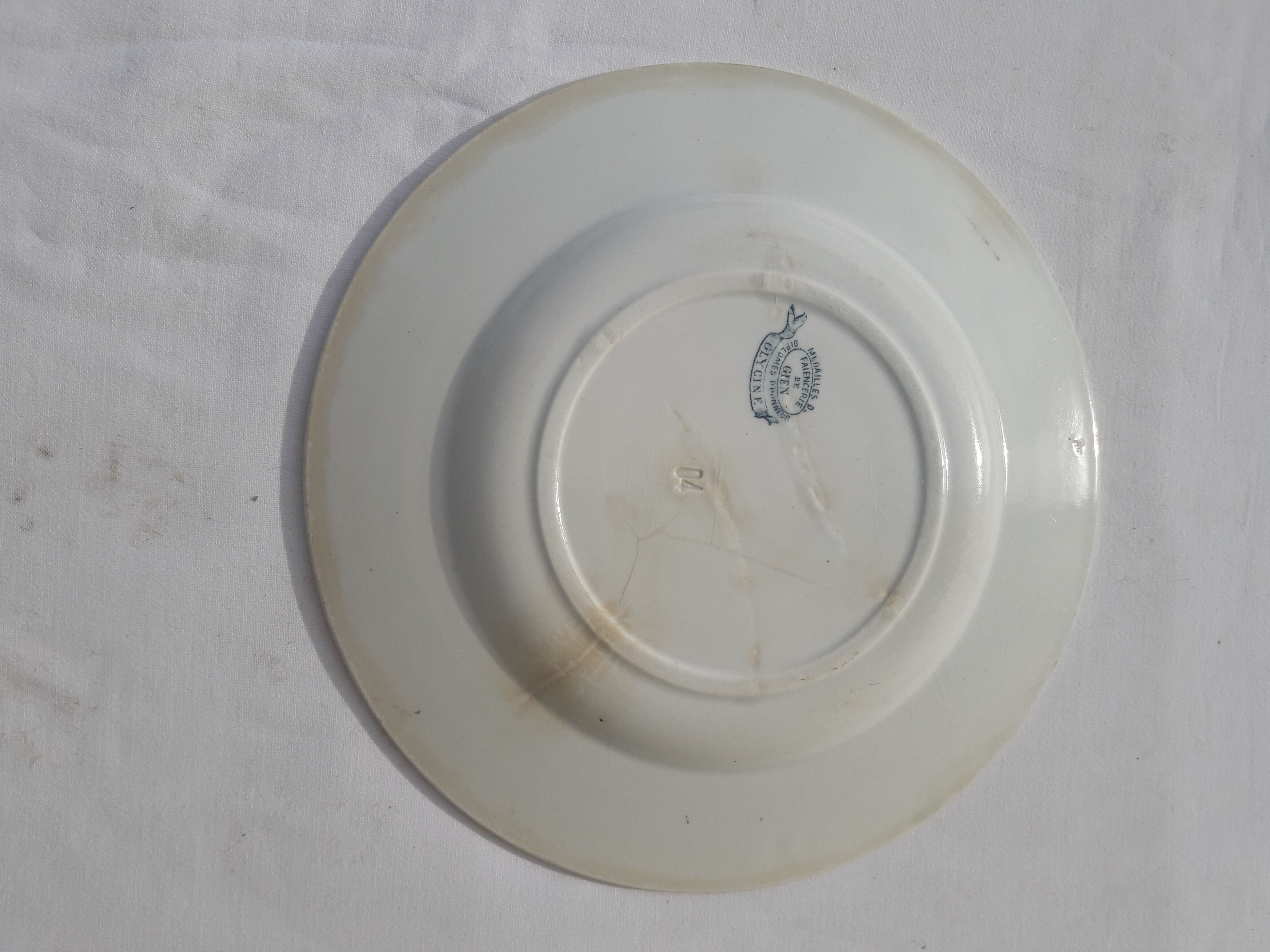 Gien earthenware plate gold medal model glycine diam 22.5 cm