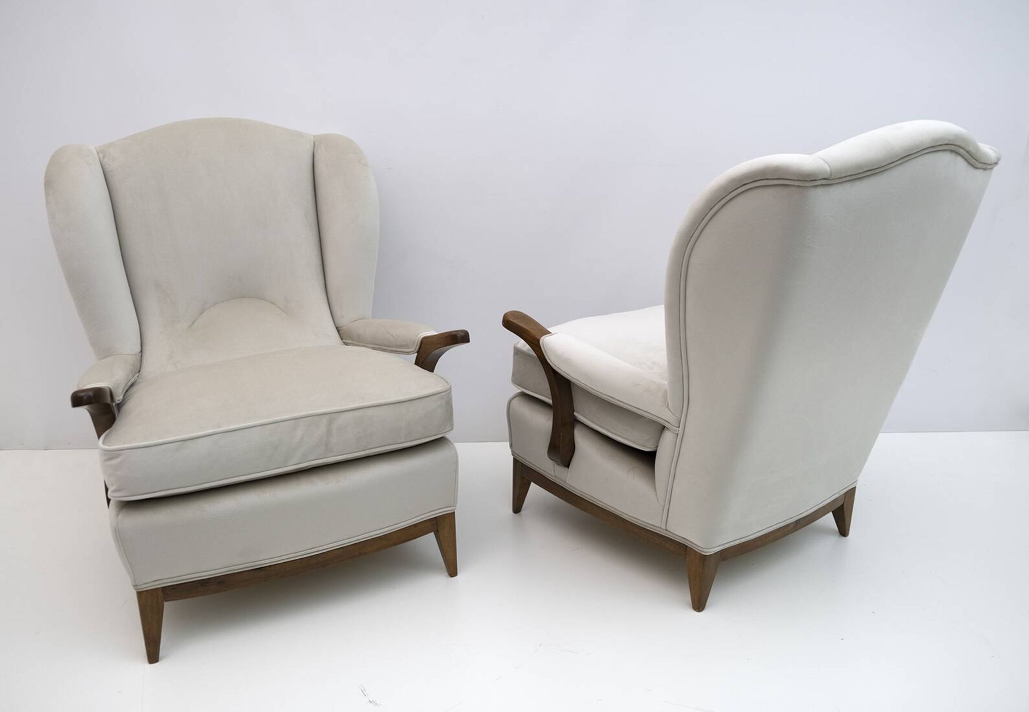 Attributed of Paolo Buffa Mid-Century Modern Italian Velvet Armchairs, 1950