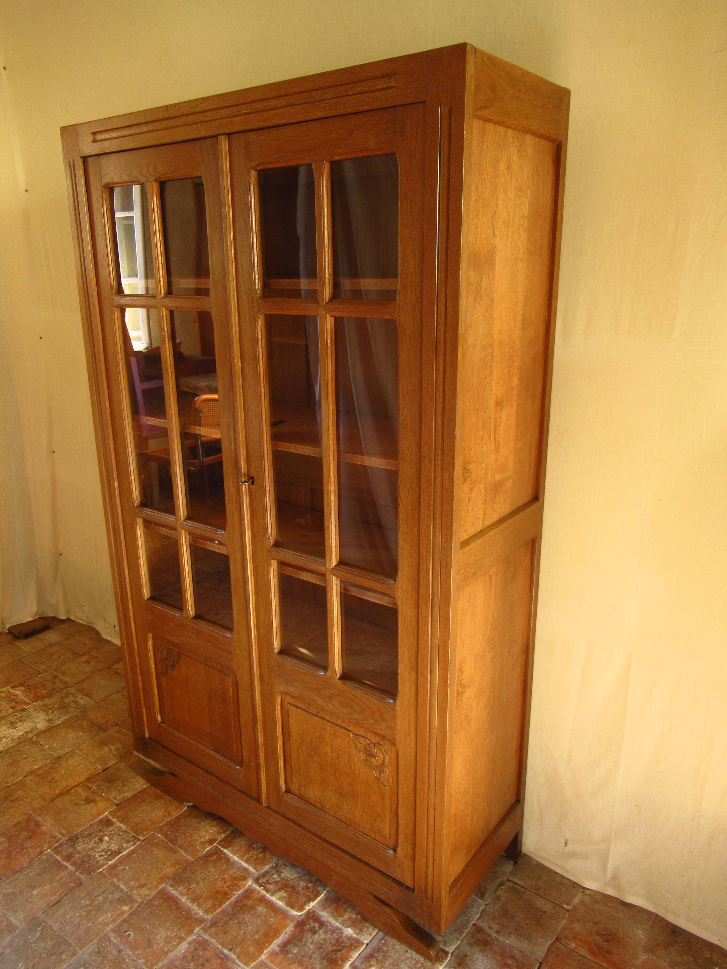Glass-glazed parisian wardrobe
