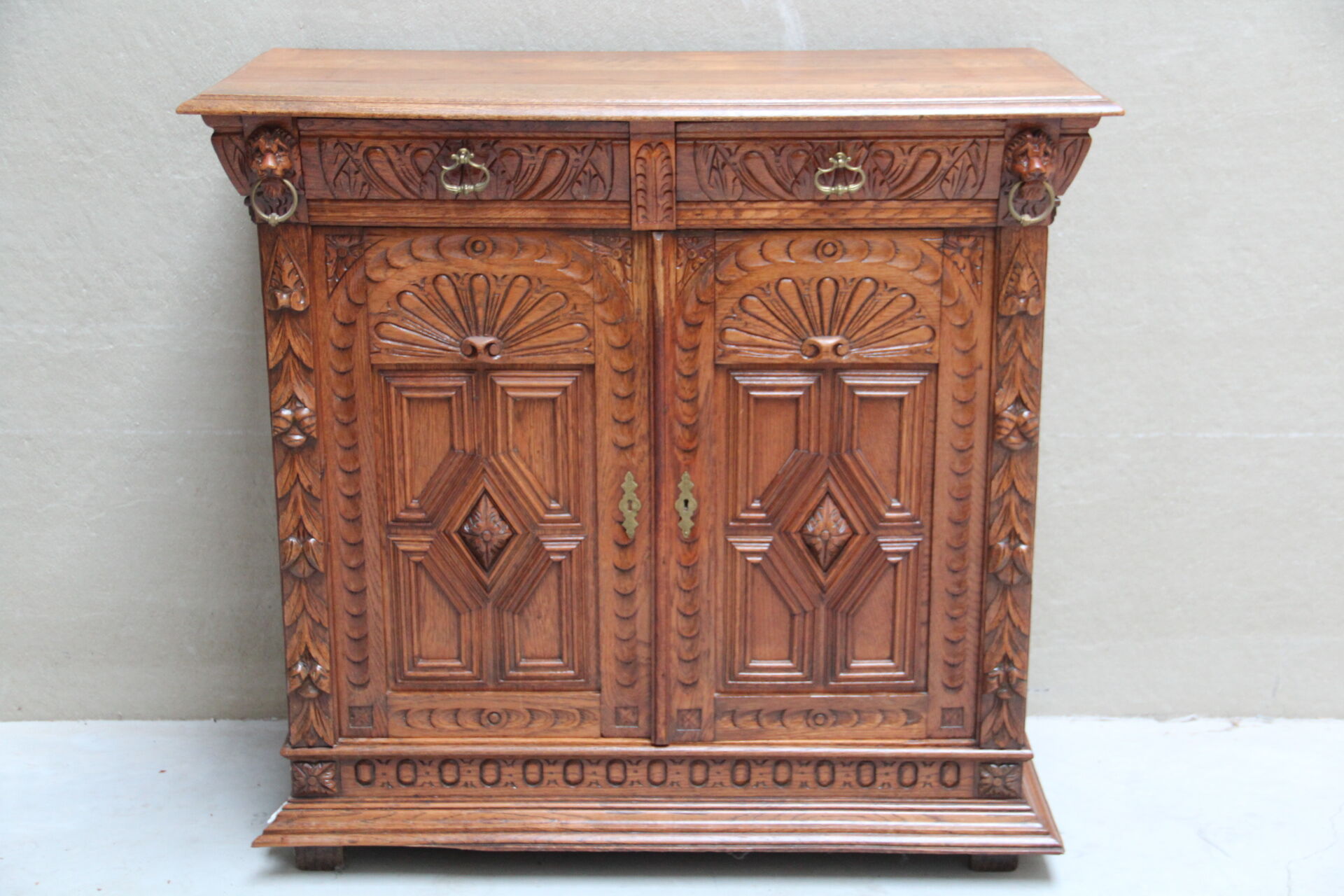 Neo-Renaissance double-body in oak, late 19th century