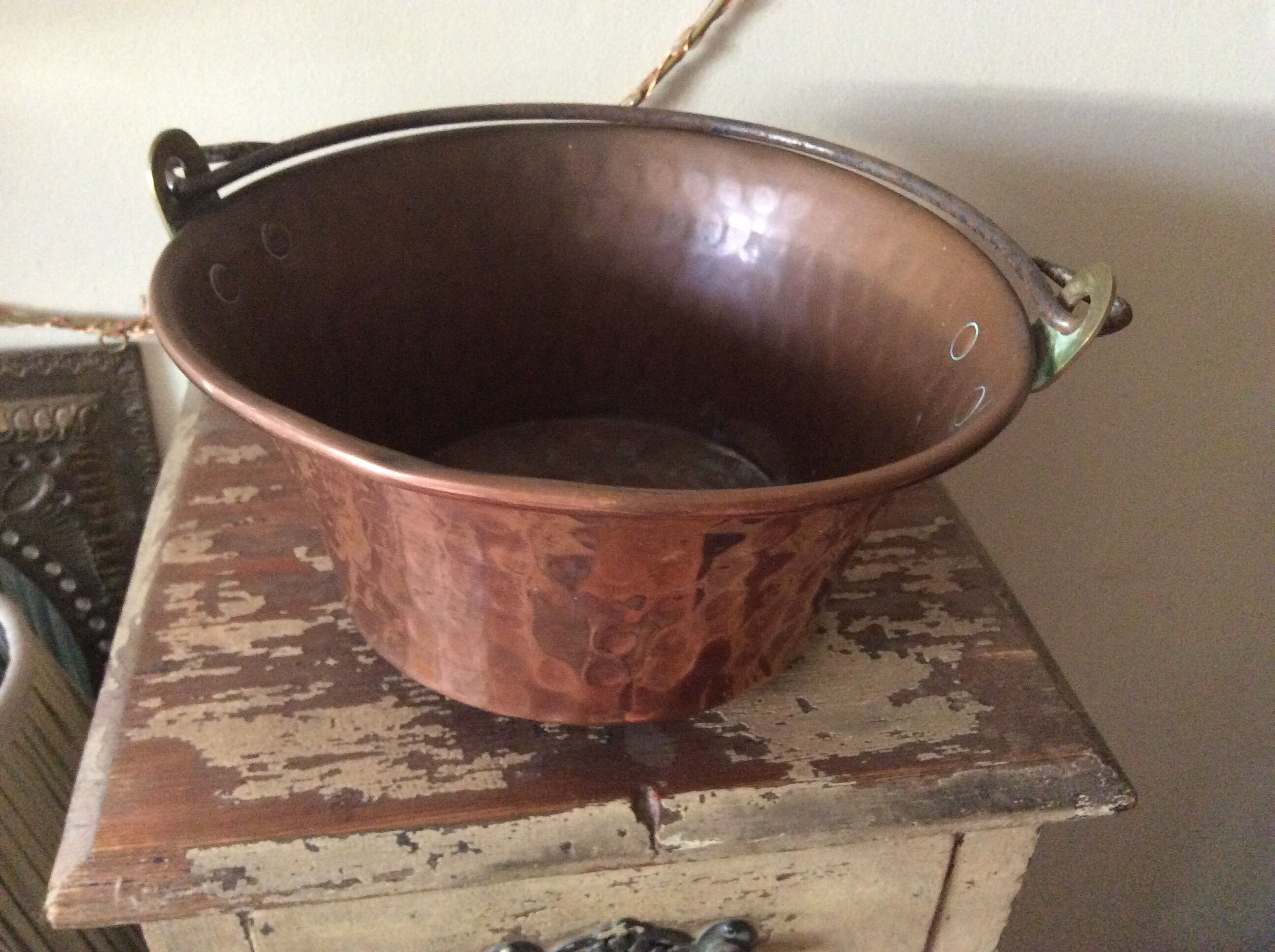 Cache-pot en cuivre
