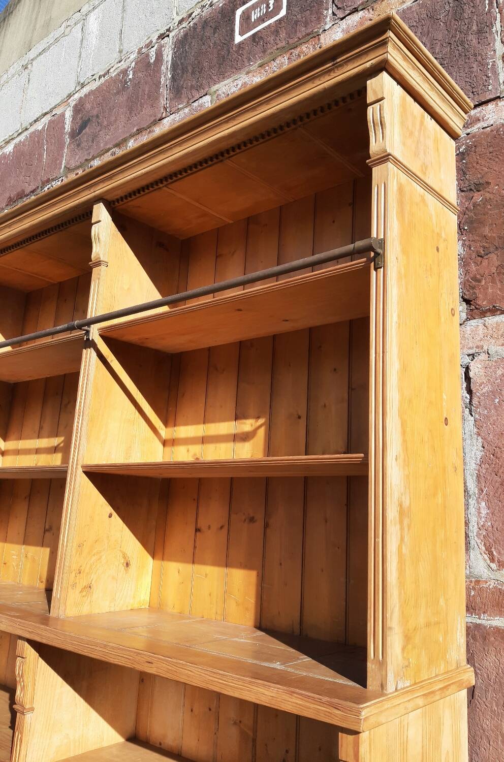 Pine bookcase (251 x 49 x height 288 cm)