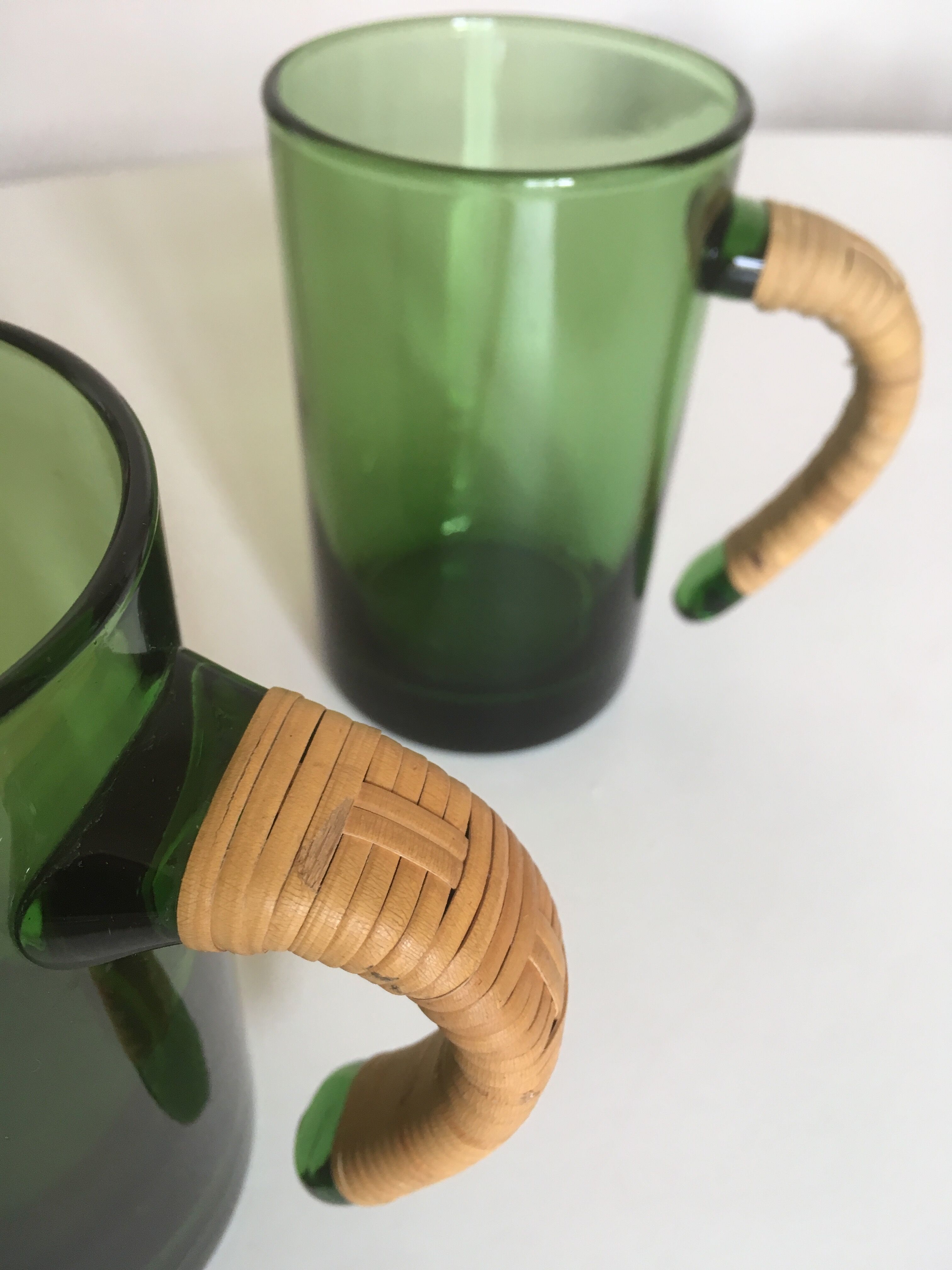 pair of glasses 60' rattan cove