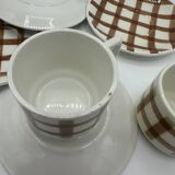 Lot tasses motif torchon