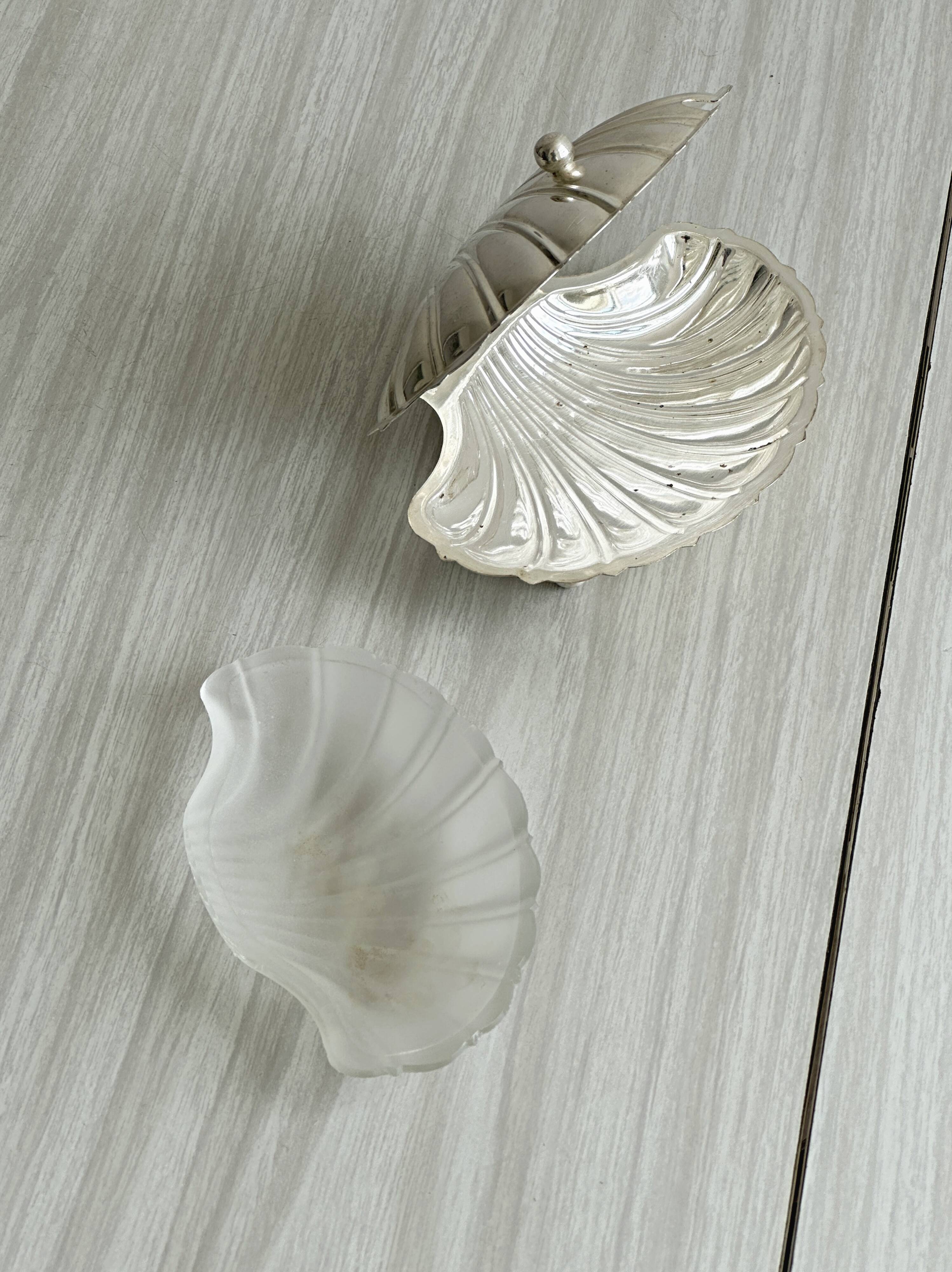 Silver-plated shell butter dish