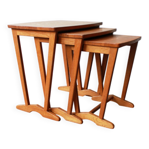 Ensemble de 3 tables