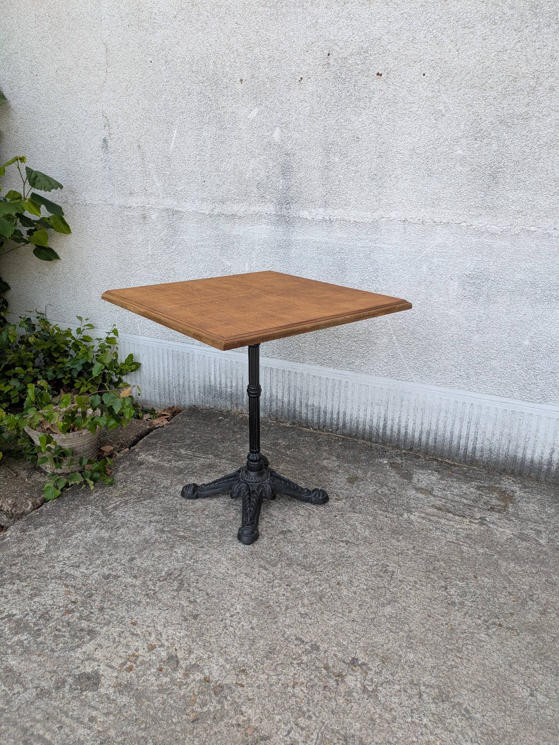 Bistro table