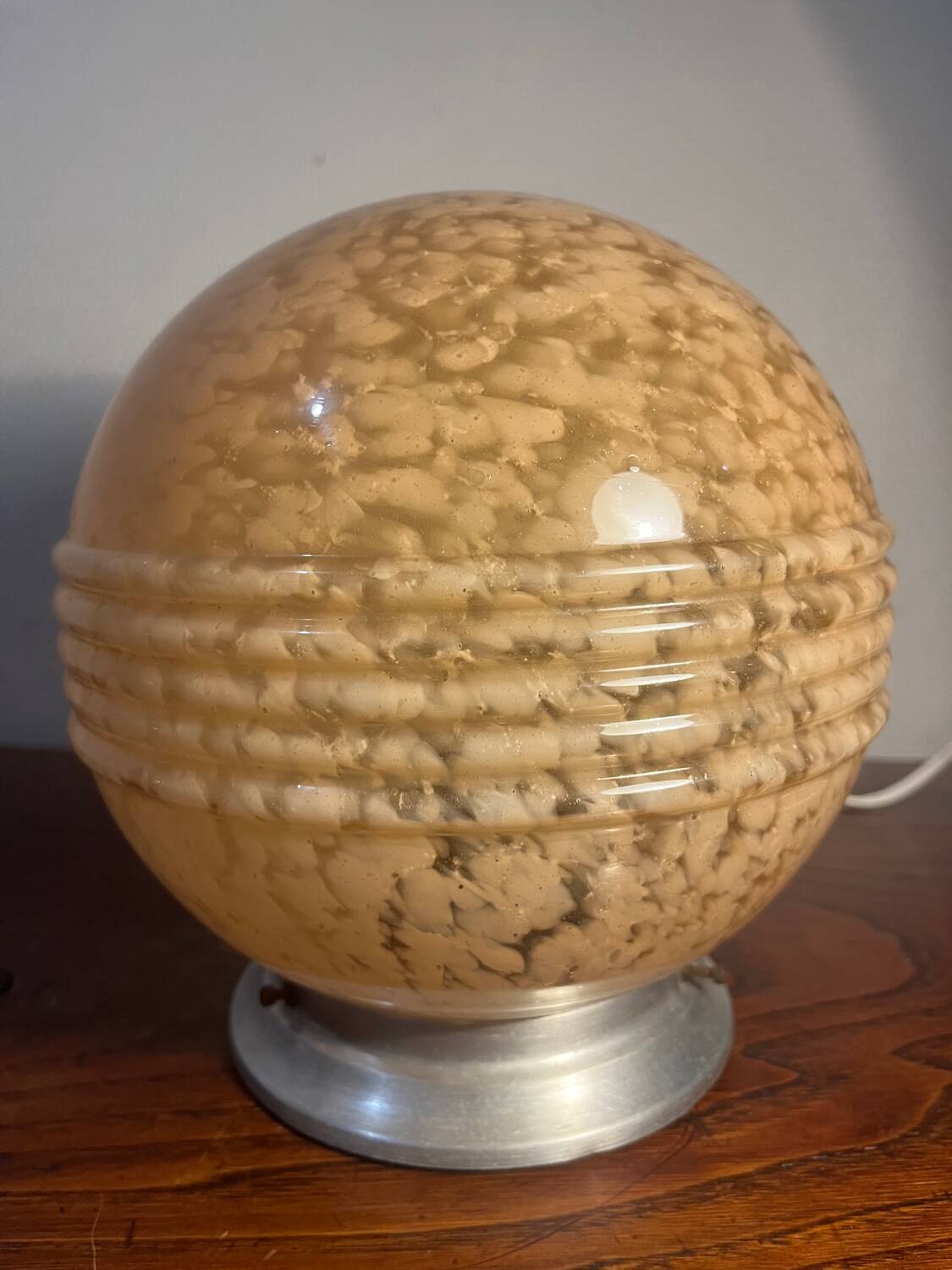 Clichy glass globe table lamp with aluminum base