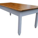 Farm table
