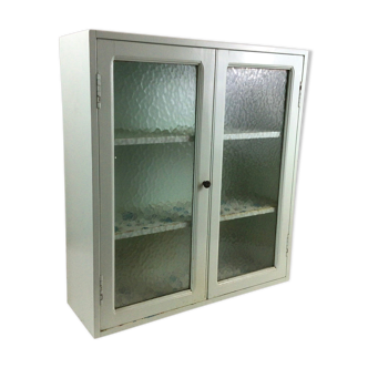 Wall cabinet in painted wood