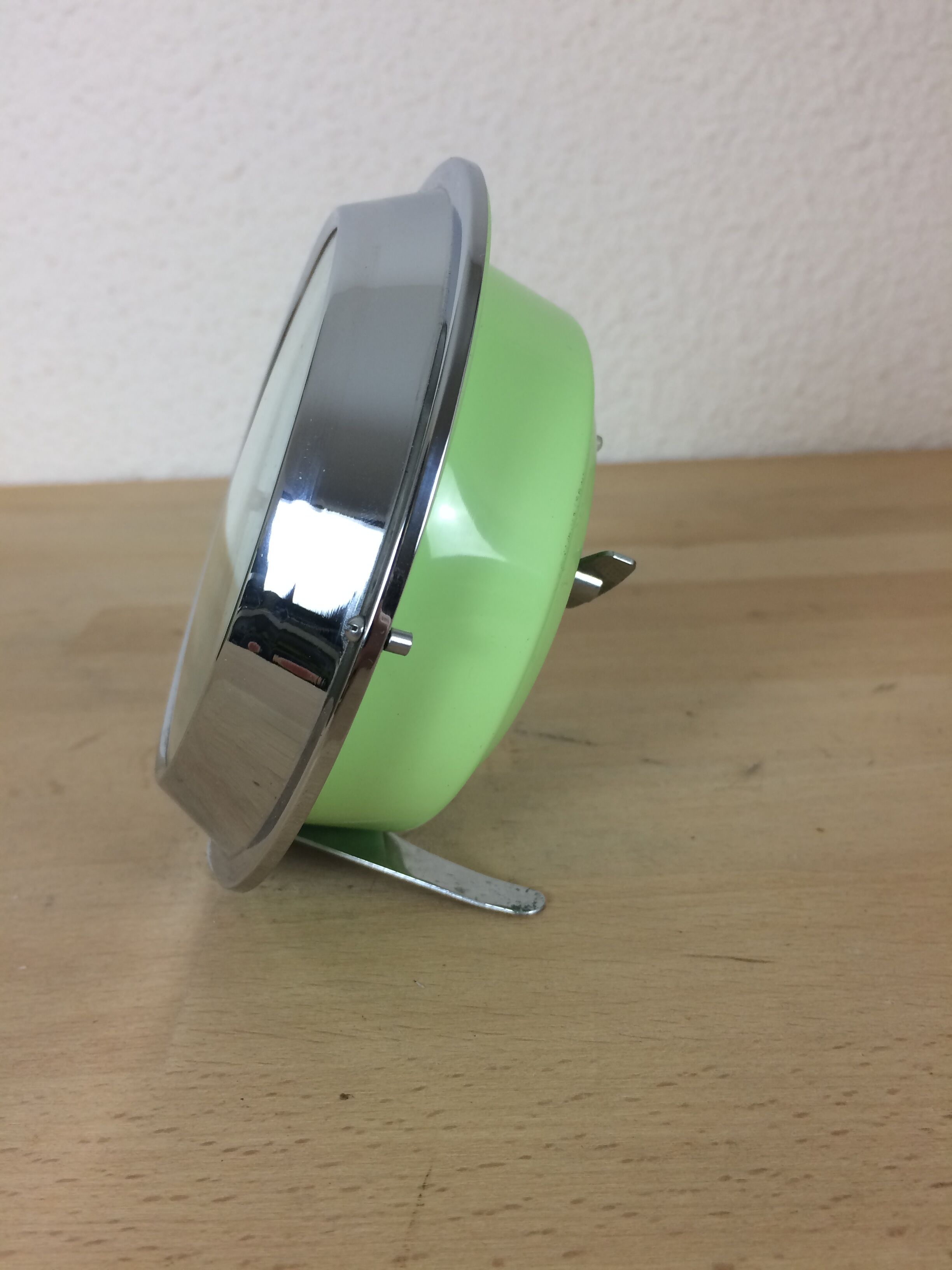 Vintage Clock Diamond Brand Green