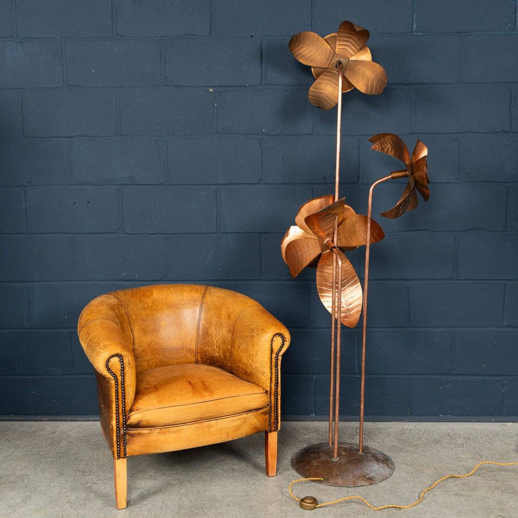 Vintage 20thc italian brass floral floor lamp c.1970