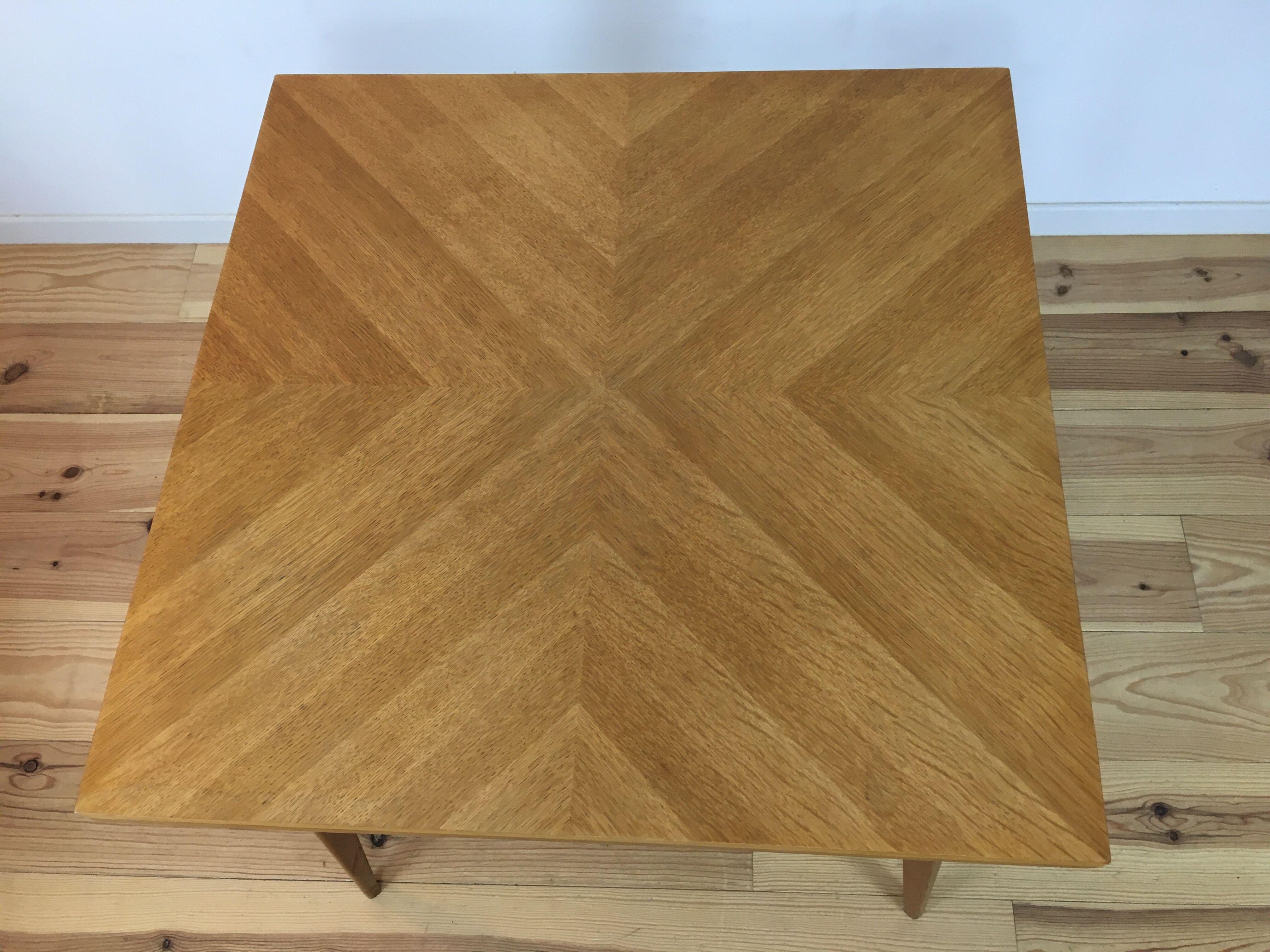 Table portfolio foot compass 50s