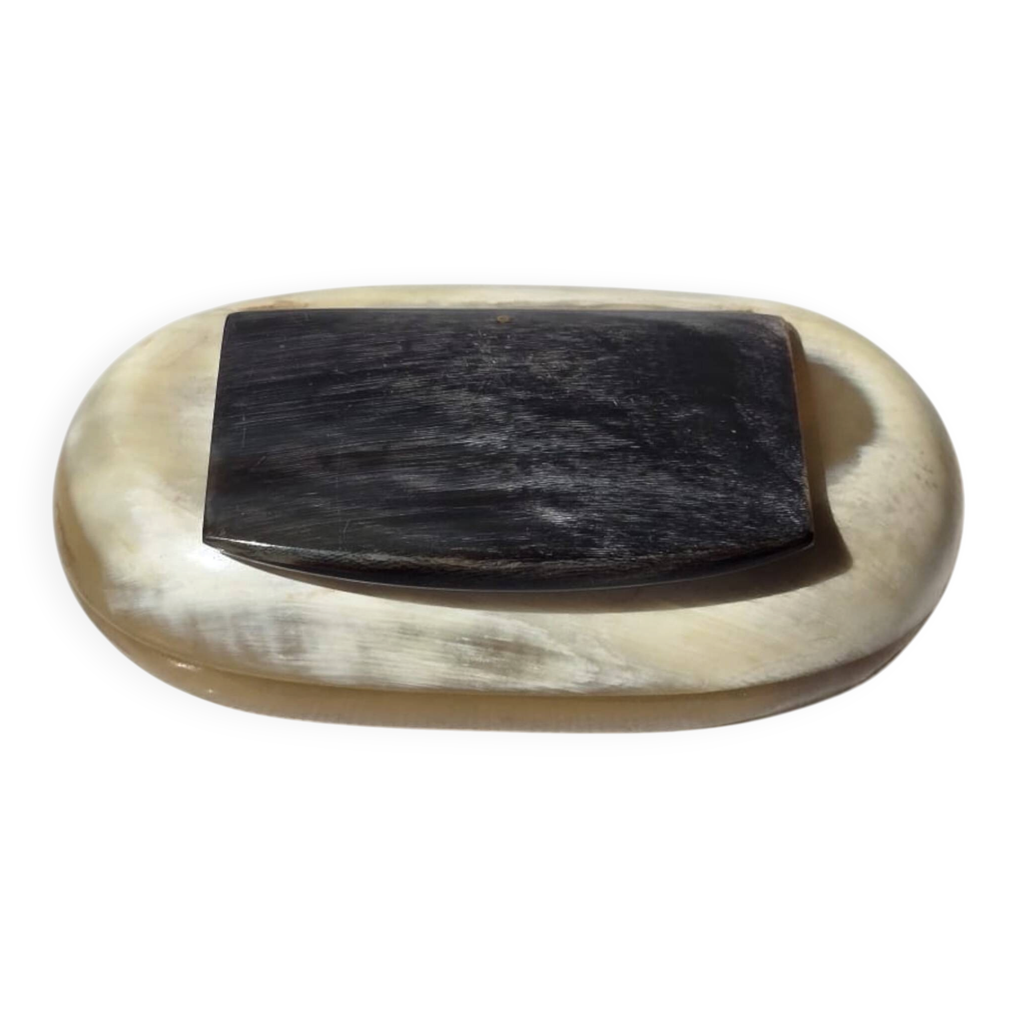 Antique snuffbox in blonde and black horn — 19th century — hinge