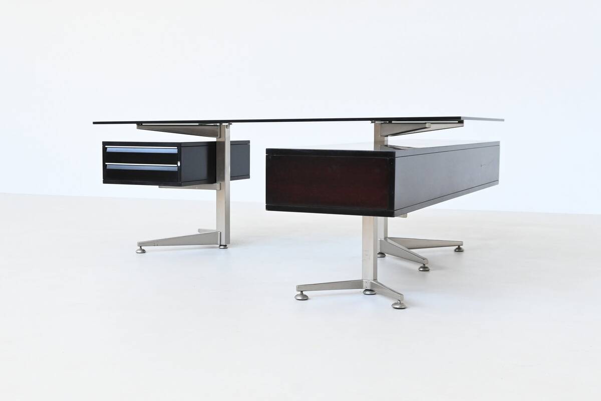 Bureau d'angle exécutif Abbondinterni en acajou et verre, Italie, 1970