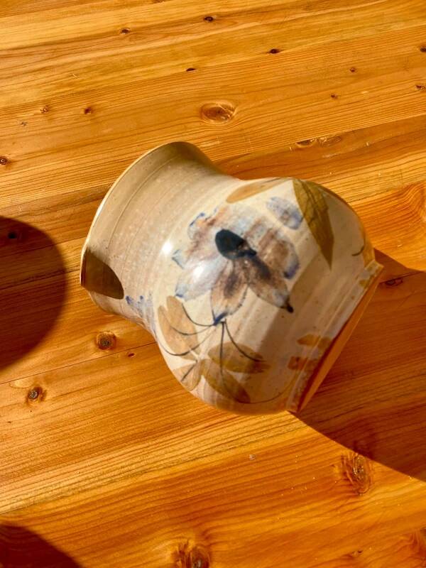 Refreshing stoneware carafe