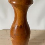 Vase en bois ancien