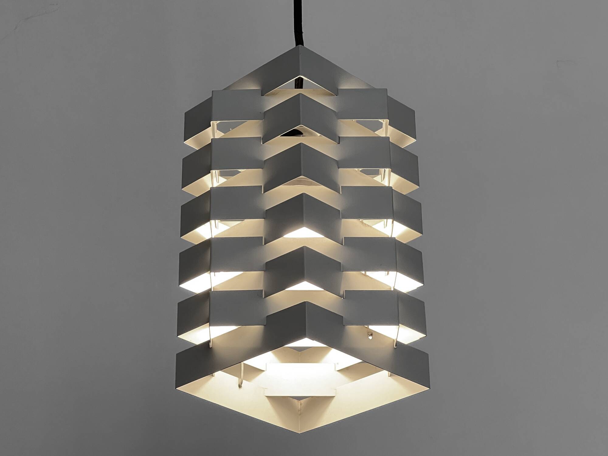 Pendant light "Oktav" by Esman & Jensen for Nordisk Solar Compagni. Denmark