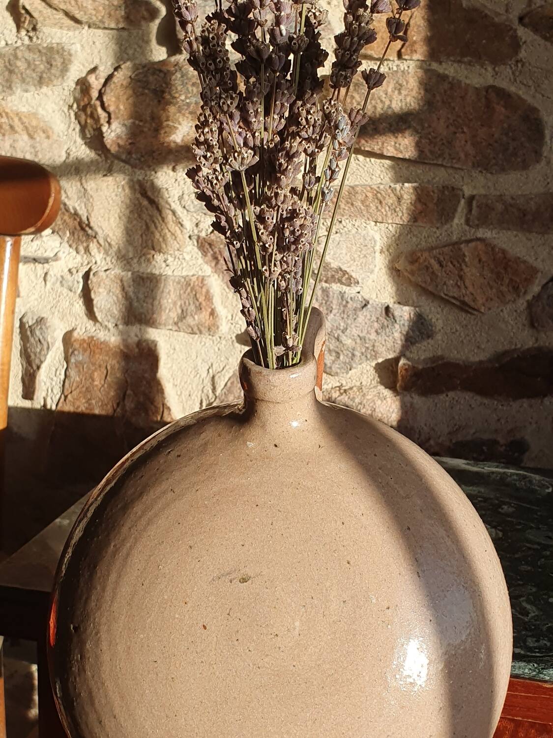 Vase en terre cuite française des années 1900