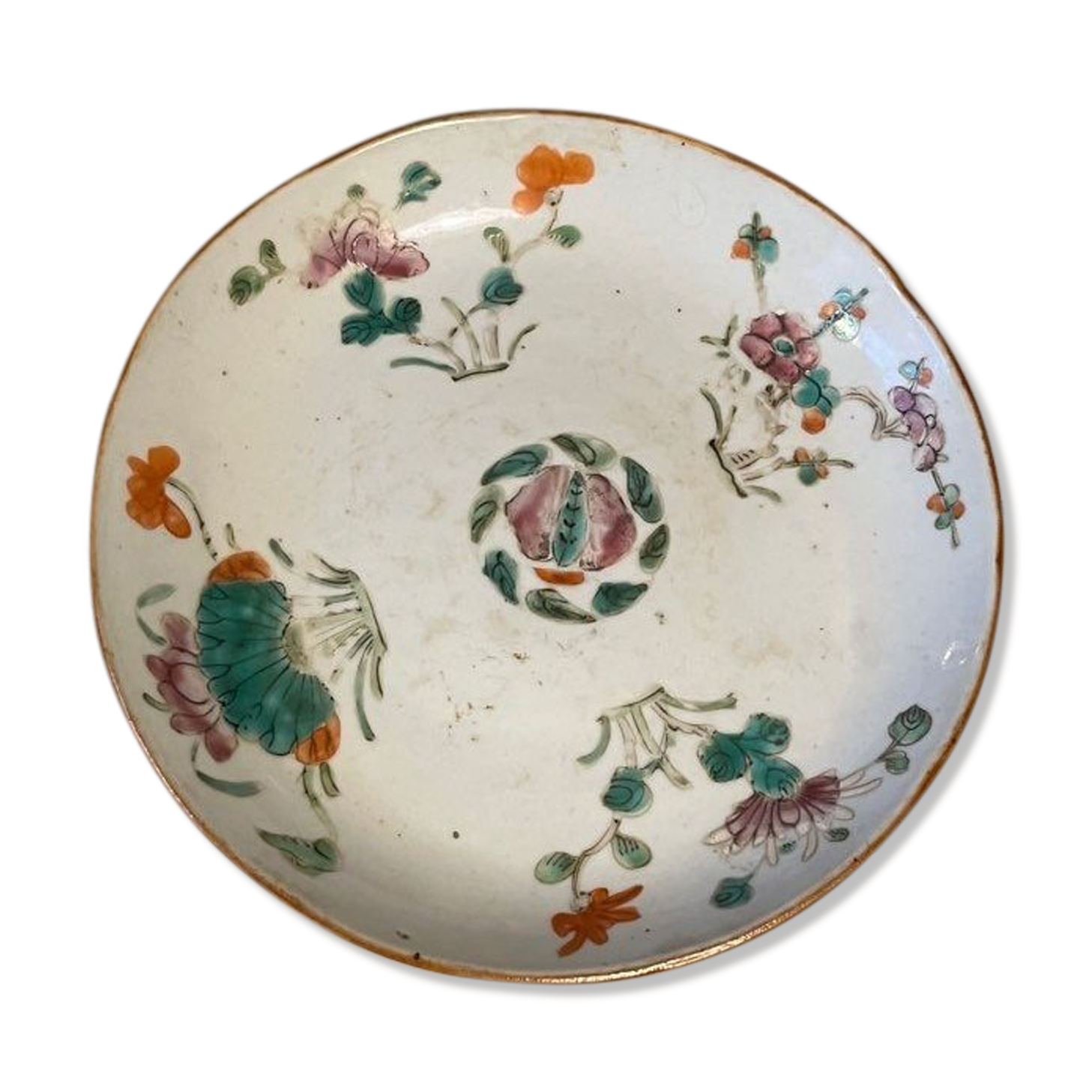 Ceramic cup with floral motif