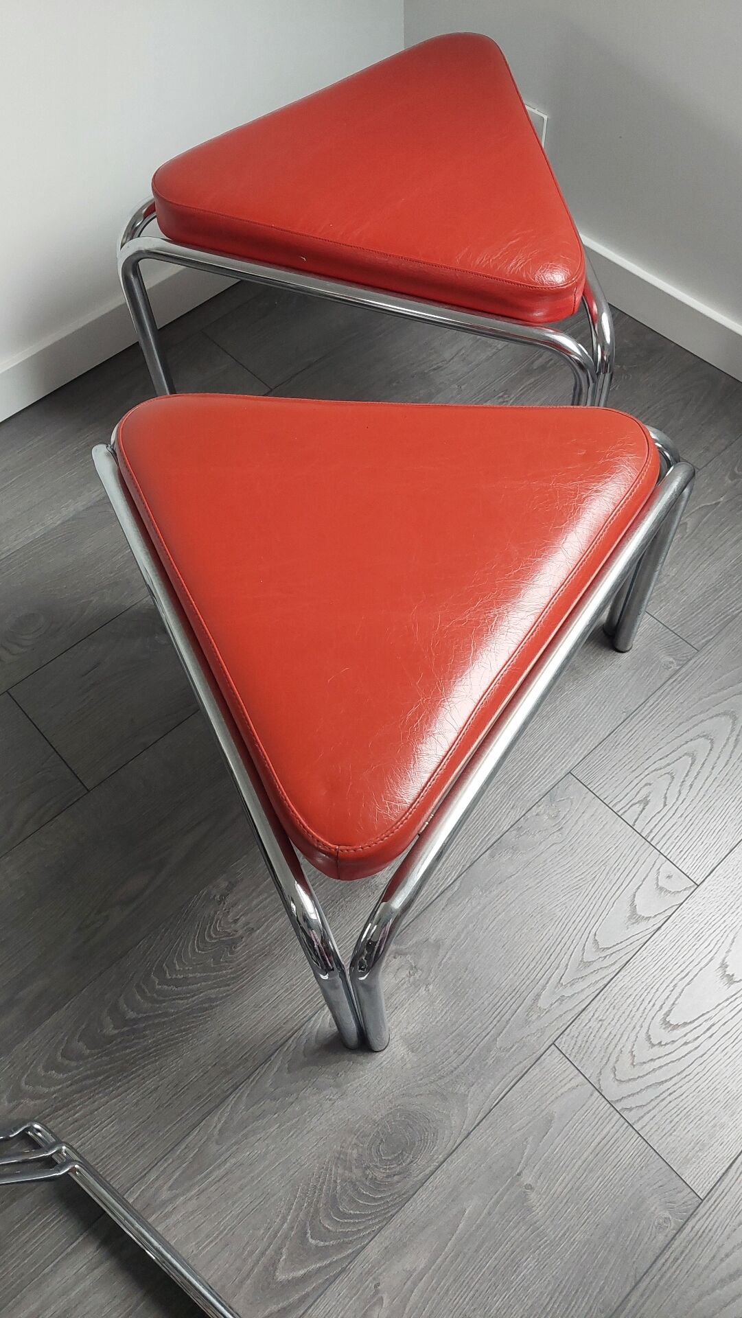 Tabourets triangulaires