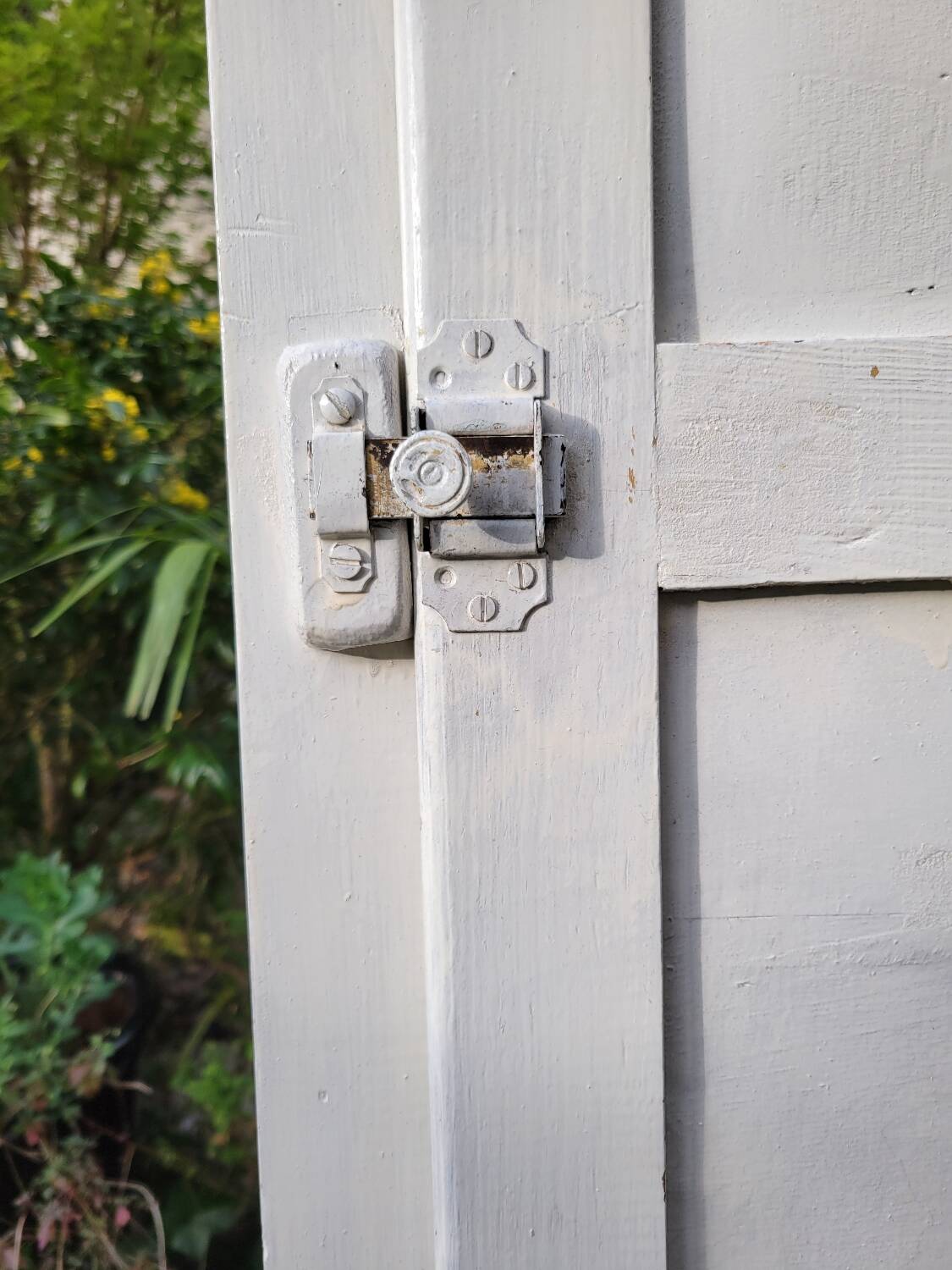 Parisian one-door wardrobe