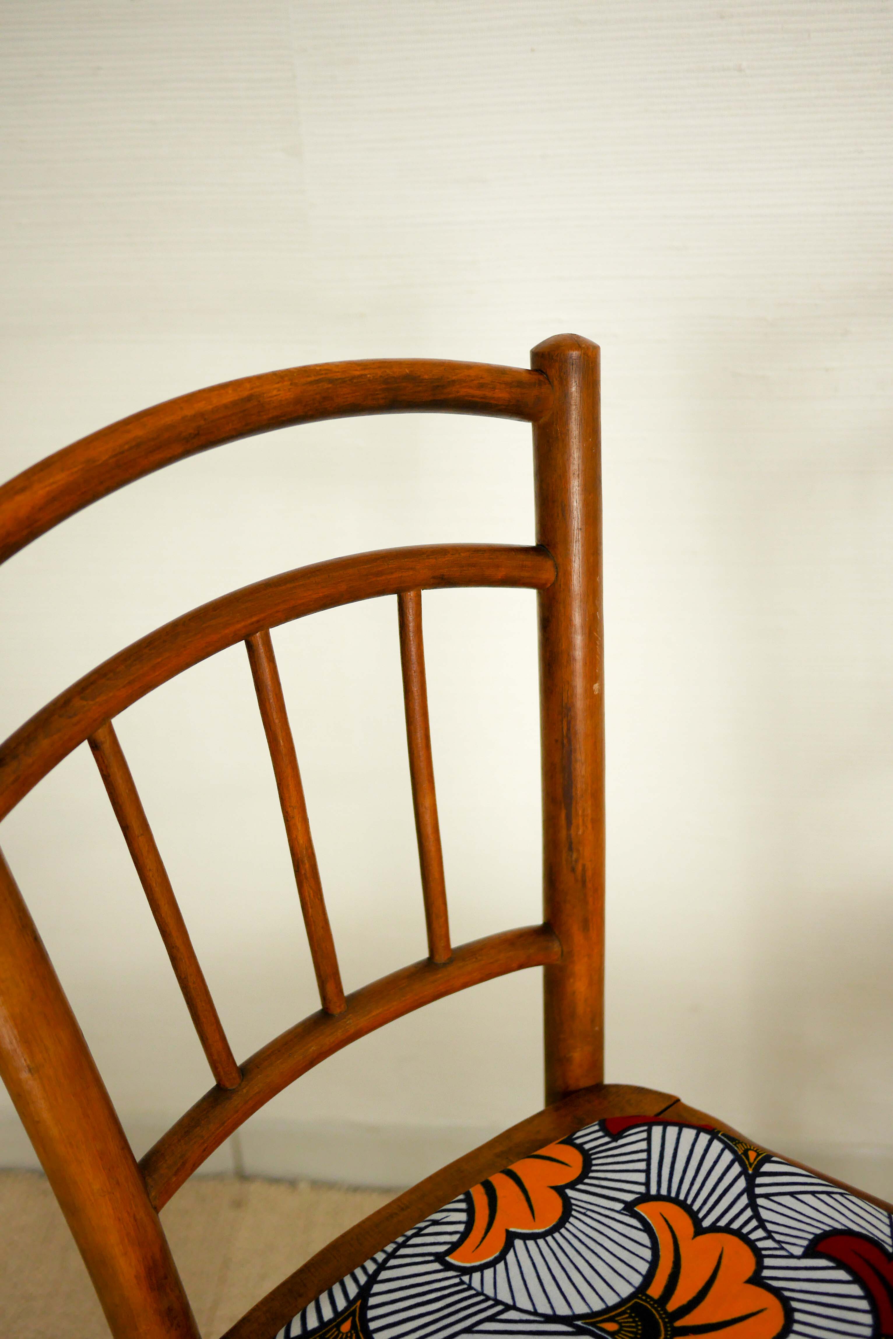 Pair of chairs wax