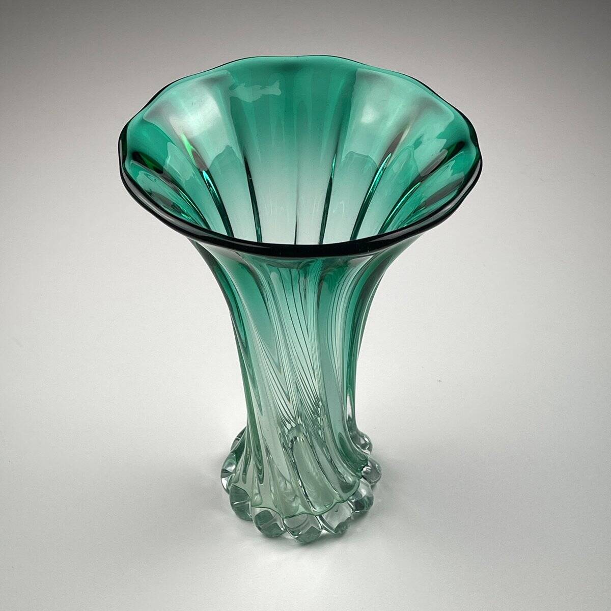 Vintage green Murano vase, Italy, 1970s