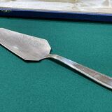 Silver-plated cake server from the Boulenger brand from the 1930s.