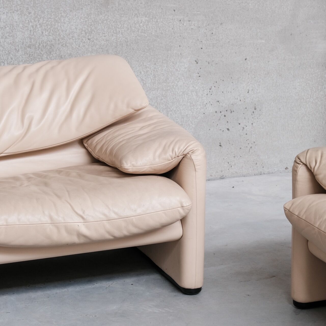 Vico Magisretti 'Maralunga' Suite of Sofas and Armchairs for Cassina