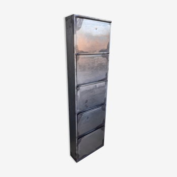 Metal shoe cabinet