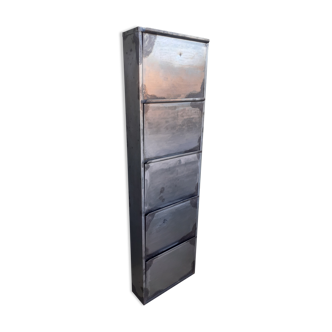 Metal shoe cabinet