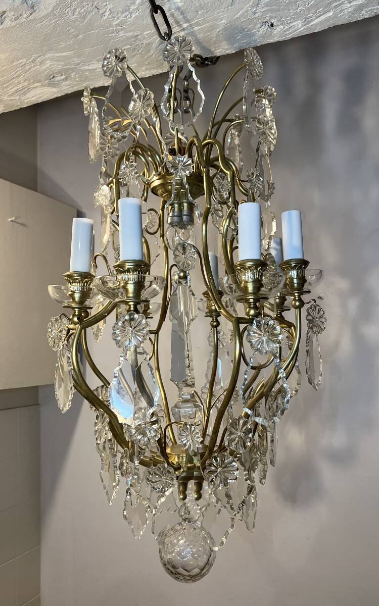 Crystal pendant chandelier