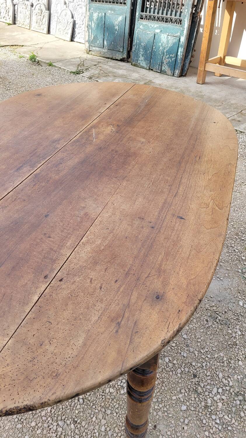 Oval Burgundy Farm Table in solid oak 19th