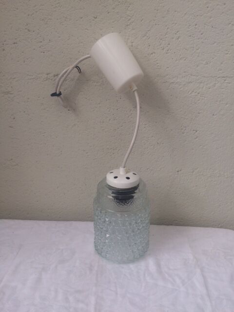 Suspension vintage ' 70s, molded glass globe highlight