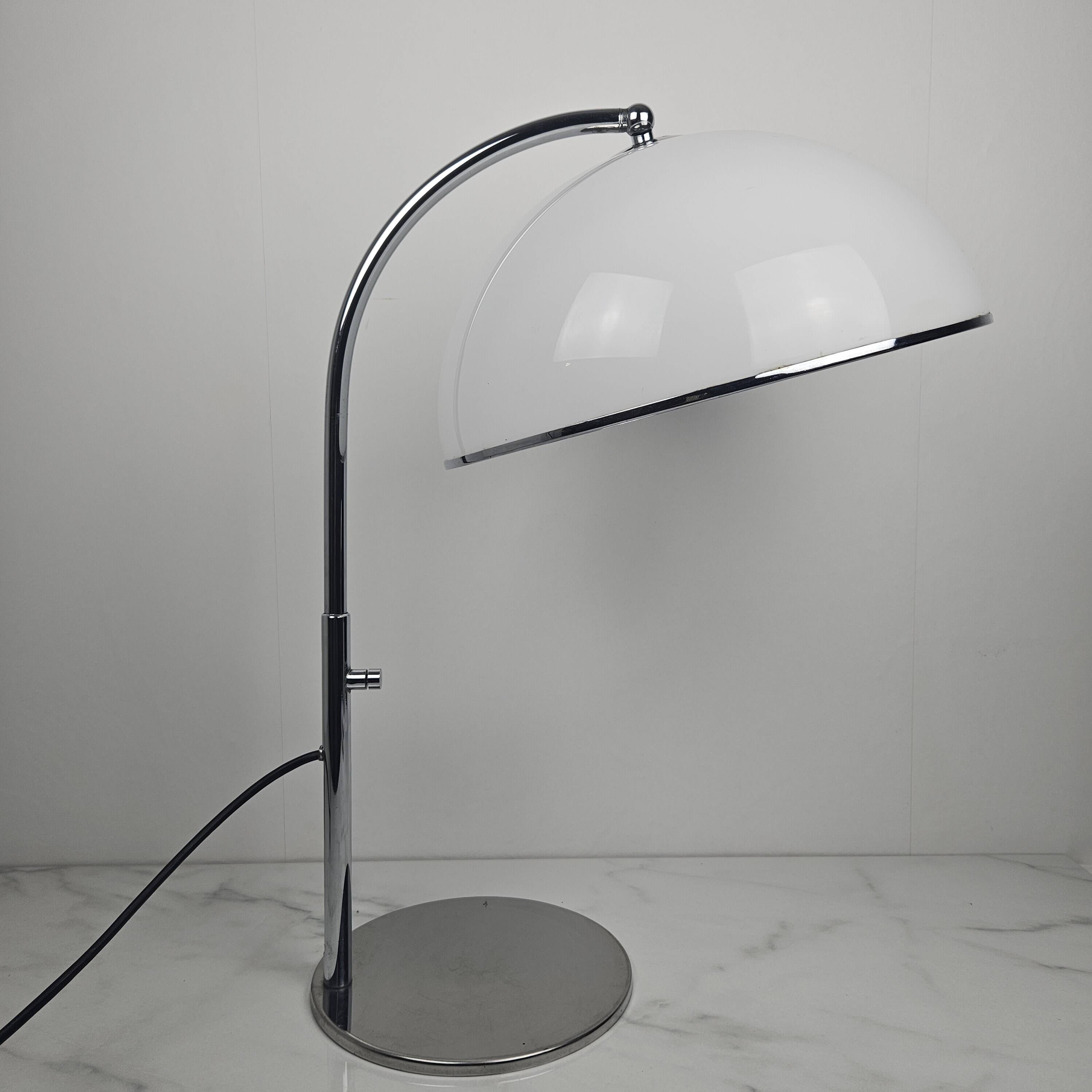 Table Lamp in Chrome And White Acrylic Diffuser, Italy 1970's