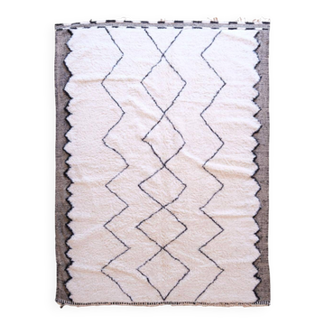 Beni Ouarain White Diamond Rug - 348 x 249 cm